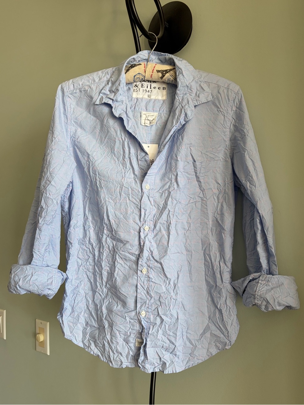 NWT FRANK & EILEEN
BARRY TAILORED BUTTON-UP SHIRT